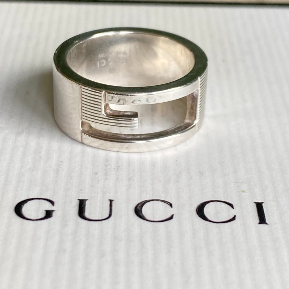 100% Authentic Gucci  Sterling Sliver G Ring Size 5
